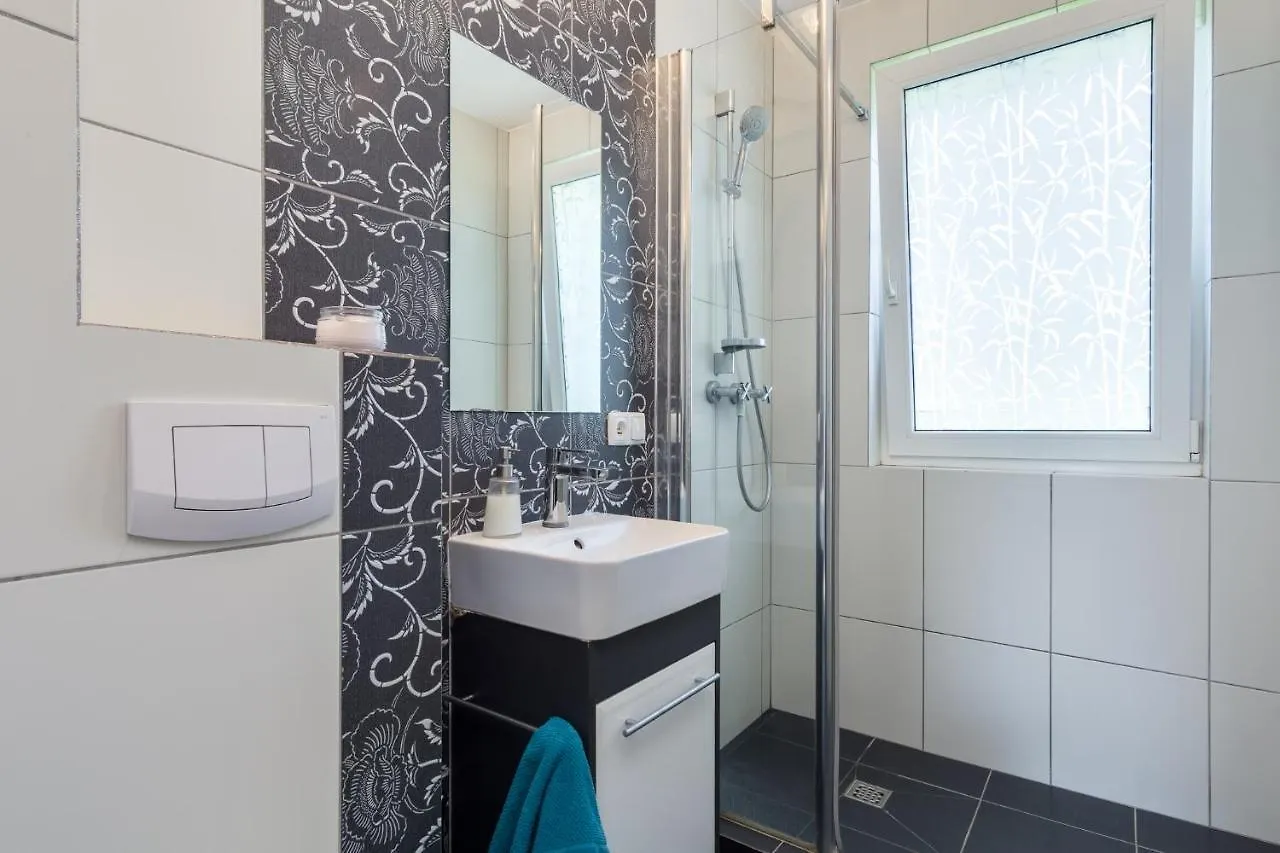Elite Apartments Sopot Center 0*,